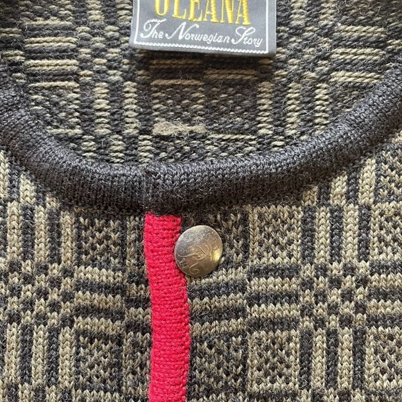 Oleana Made In Norway 100% Soft Wool Geometric Cardigan, Size Medium, NNT - Picture 4 of 9